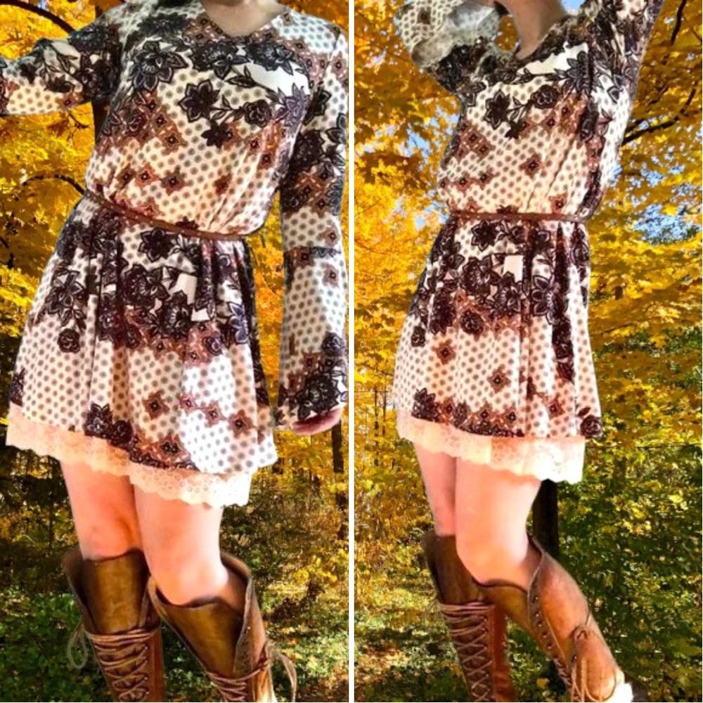 Autumn Paisley Print Bell Sleeve Mini Dress with Cute Back-Tie Keyhole Detail